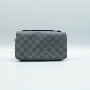Louis Vuitton Black Damier Graphite Canvas Clutch Bag